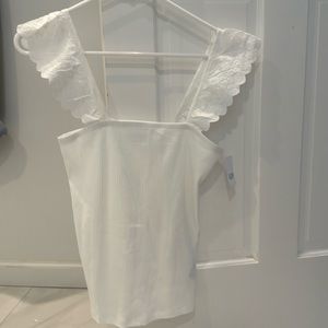 Cute white Gap tank top